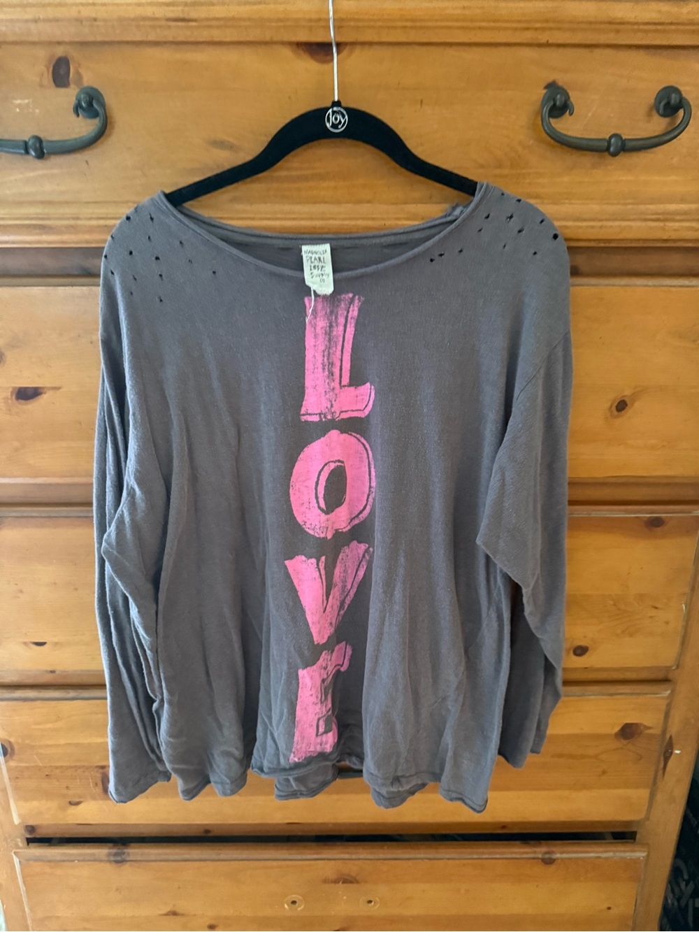 Magnolia Pearl Long Sleeve Tee in Gray with Pink LOVE Graphic